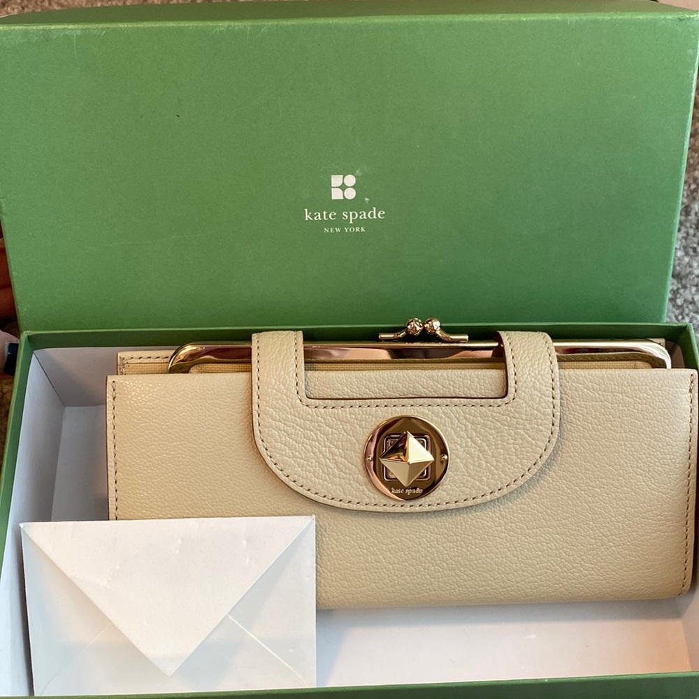 New Kate Spade Wallet